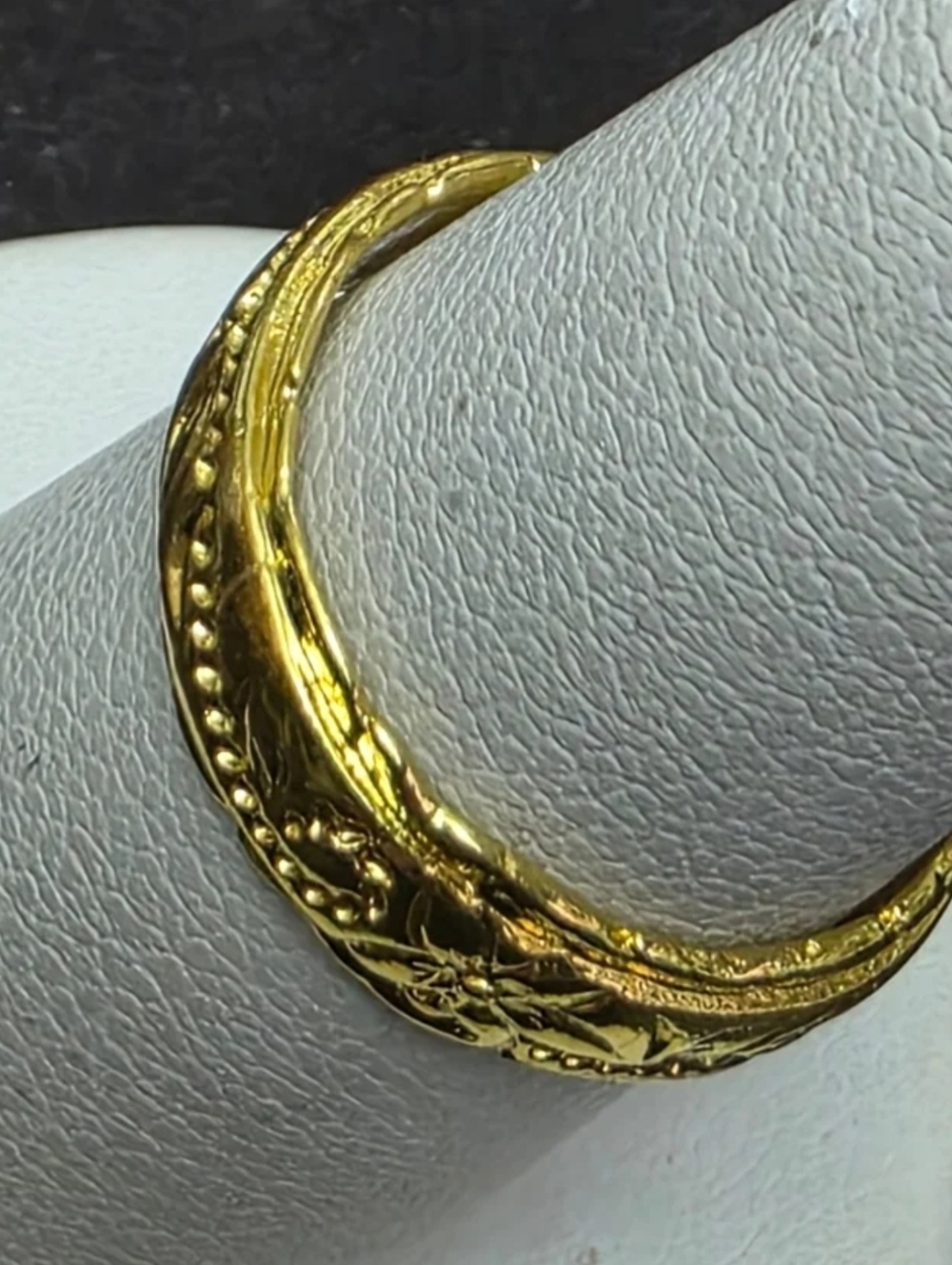 R687 Golden Eternity Band.   Size 7.  Hawaiian Native Flora